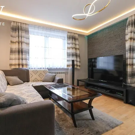 Penthouse In The Center - By Hosty *