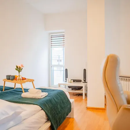 Penthouse In The Center - By Hosty شقة