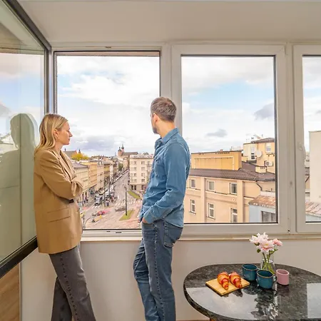 Penthouse In The Center - By Hosty *