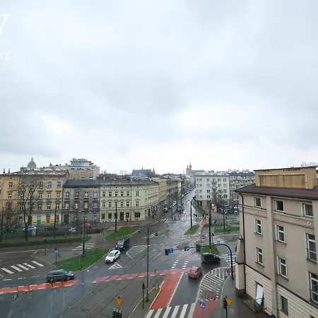 Penthouse In The Center - By Hosty